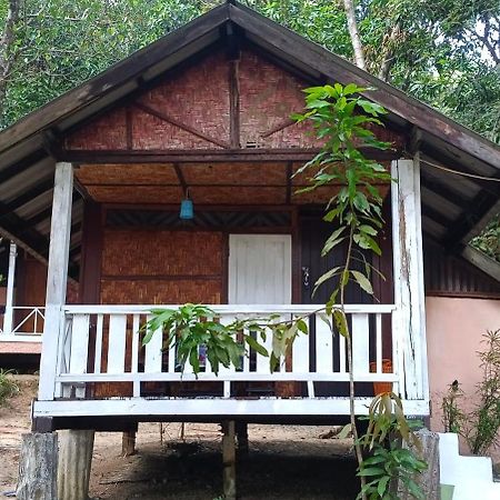 Baan Suan Kayoo 1 Long Beach Aow Yai Hotel Koh Phayam Exterior photo